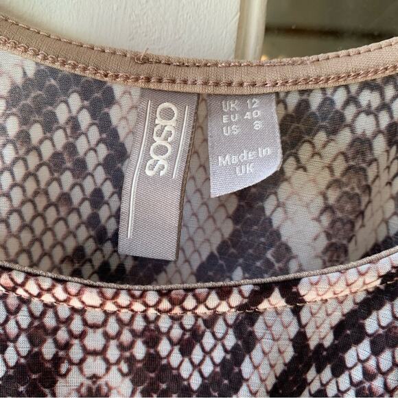 ASOS Maxi Dress Size 8 Sheer Snake Print Scoop Neck Chiffon Long Sleeve Slit - Picture 5 of 8